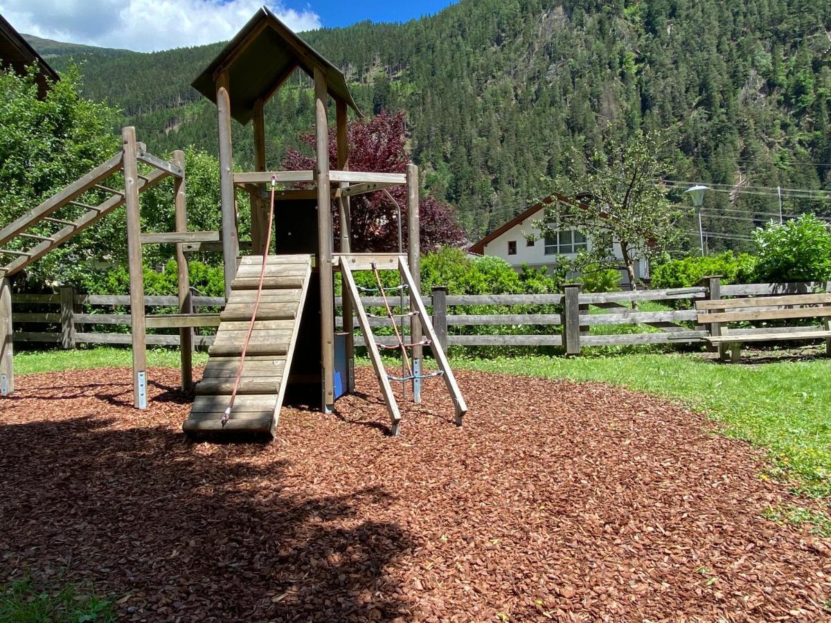 Gasthaus Post Matrei in Osttirol Exteriör bild